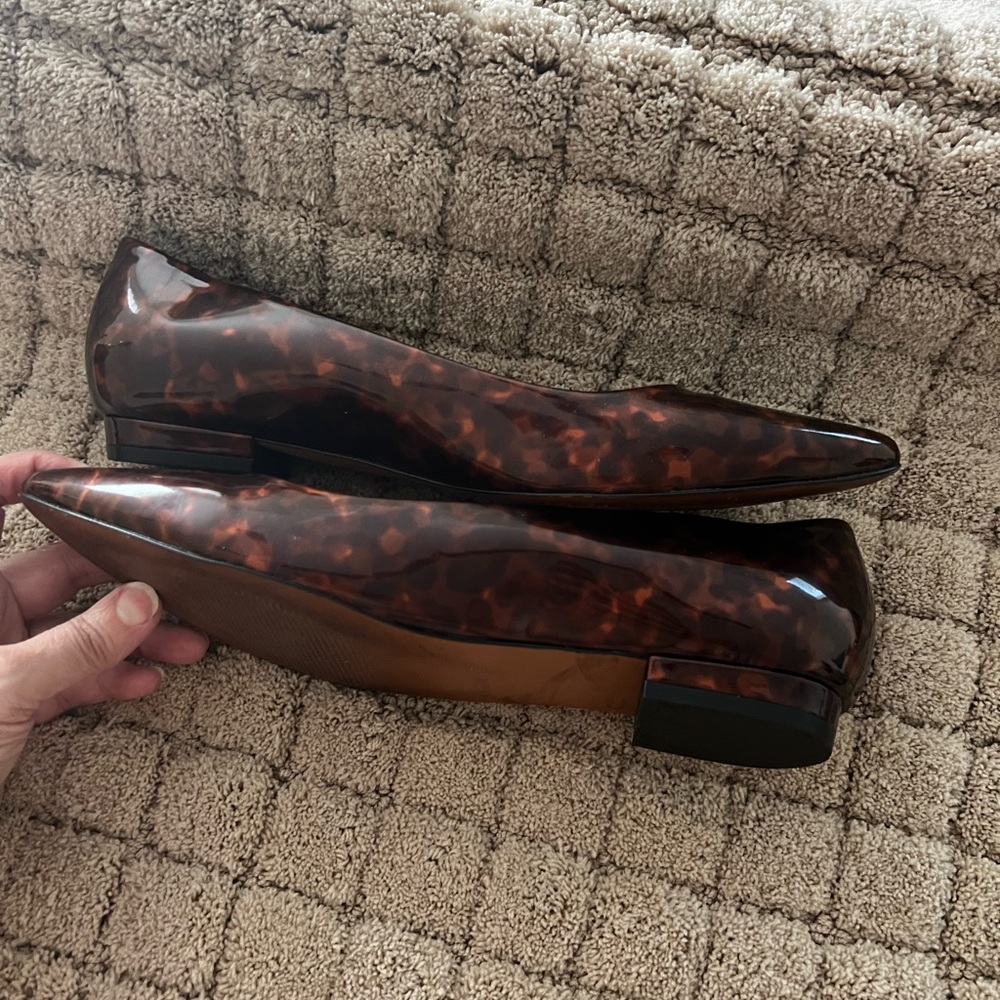 Vionic Women's Pointed Toe Tortoiseshell Patent Flats in Brown - Picture 14 of 14